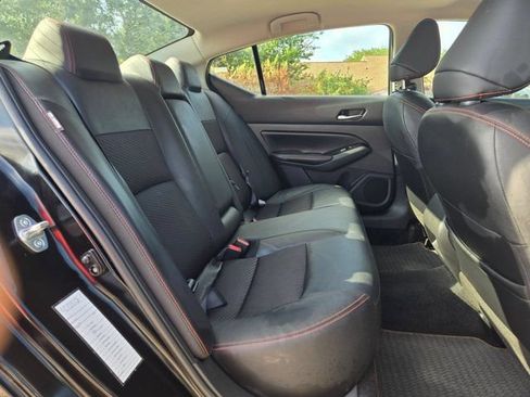Used 2025 Nissan Altima 2.5 SR FWD image 26