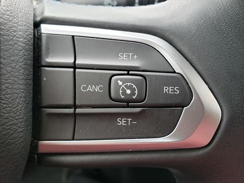 Used 2022 Jeep Compass Latitude w/ Convenience Group AWD/4WD image 24