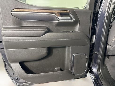 Used 2023 Chevrolet Silverado 1500 LT AWD/4WD image 26