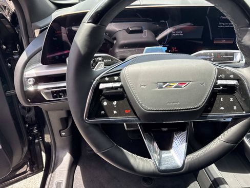 Certified 2026 Cadillac Lyriq V AWD/4WD image 28