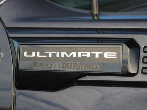 Used 2024 GMC Sierra 2500 Denali Ultimate w/ Max Trailering Package image 11