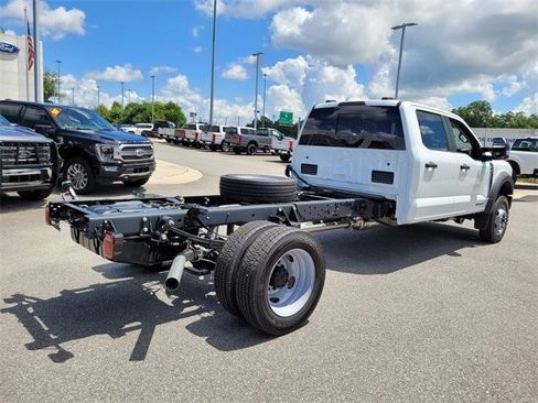 New 2025 Ford F450 XL w/ XL Chrome Package image 35