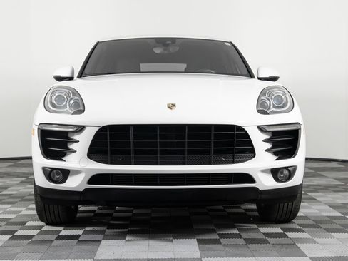Used 2018 Porsche Macan AWD/4WD image 12