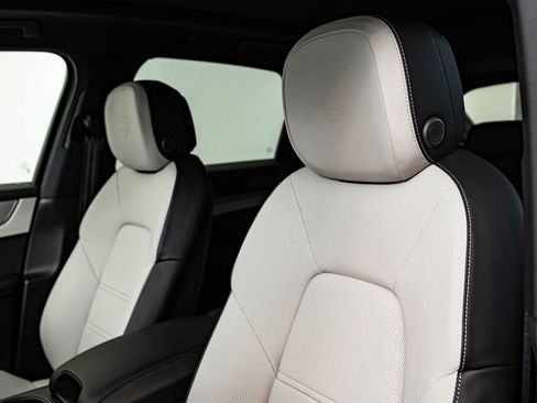 New 2026 Porsche Cayenne AWD/4WD image 22