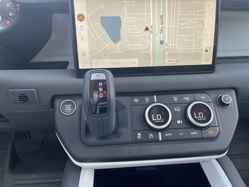 New 2025 Land Rover Defender 110 S image 17