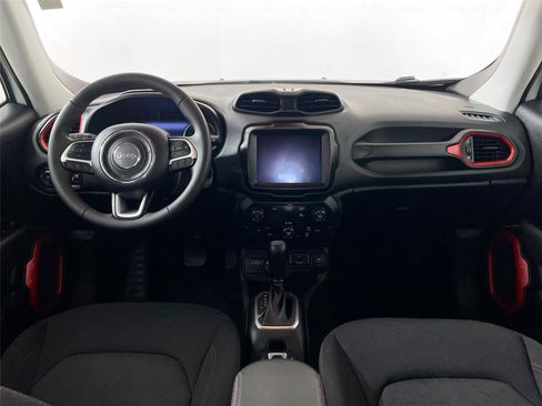 Used 2023 Jeep Renegade Trailhawk image 21