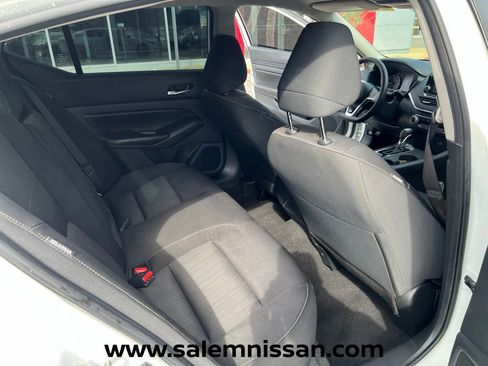 Used 2022 Nissan Altima 2.5 S FWD image 20