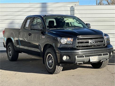 Used 2011 Toyota Tundra 4x4 Double Cab image 8