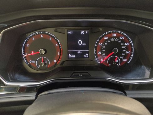 Used 2019 Volkswagen Jetta SE w/ Cold Weather Package FWD image 23