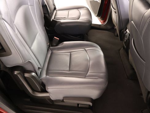 Used 2024 Buick Enclave Essence FWD image 15
