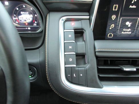 Certified 2023 GMC Yukon XL AT4 w/ AT4 Premium Plus Package image 32