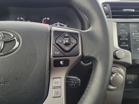 Used 2022 Toyota 4Runner SR5 Premium w/ Moonroof Package image 23