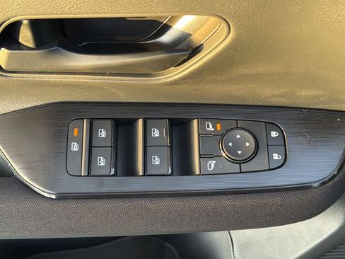 New 2026 Nissan Kicks S image 17