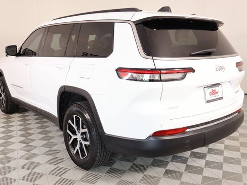 Used 2025 Jeep Grand Cherokee L Limited w/ Trailer Tow Package AWD/4WD image 25