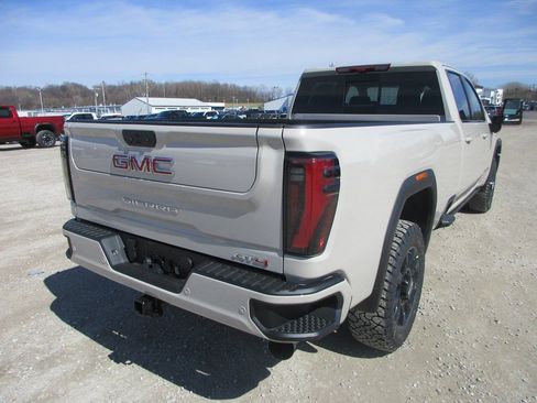 New 2026 GMC Sierra 3500 AT4 w/ AT4 Premium Plus Package image 4