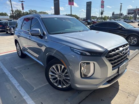 Used 2020 Hyundai Palisade Limited FWD image 3
