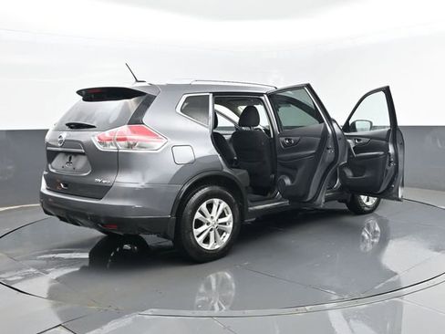 Used 2015 Nissan Rogue SV w/ SV Premium Package image 29