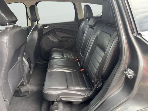 Used 2019 Ford Escape Titanium w/ U9j03 - Titanium Tow Package image 16