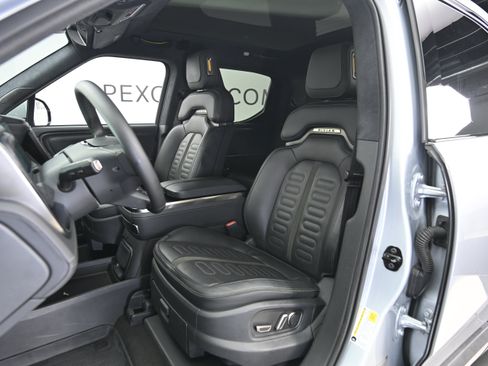 Used 2023 Rivian R1T Adventure AWD/4WD image 2