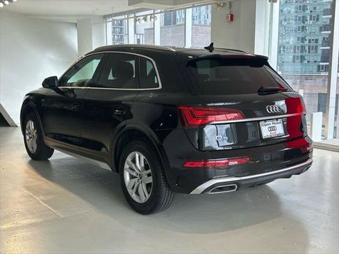 Certified 2023 Audi Q5 2.0T Premium w/ Convenience Package image 6