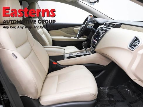 Used 2023 Nissan Murano SV image 22
