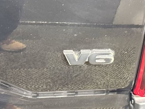 Used 2019 Toyota Tacoma TRD Sport image 24