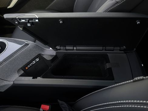 Certified 2025 Cadillac Optiq Luxury 1 image 28