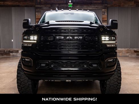 Used 2024 RAM 3500 Limited image 4