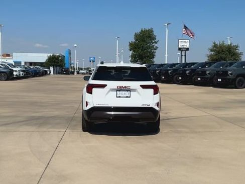 New 2026 GMC Terrain AT4 AWD/4WD image 8