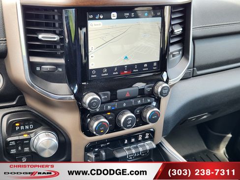 Used 2022 RAM 1500 Laramie AWD/4WD image 12