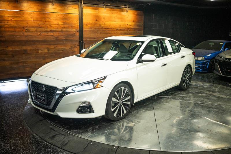 Used 2019 Nissan Altima 2.5 Platinum FWD image 2