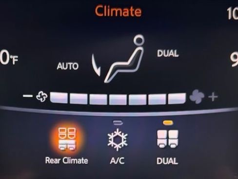 Used 2017 Nissan Pathfinder SL AWD/4WD image 22