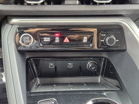 Certified 2025 Audi Q5 Premium Plus w/ Premium Plus AWD/4WD image 24
