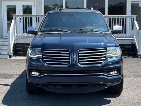 Used 2016 Lincoln Navigator L Select AWD/4WD image 9