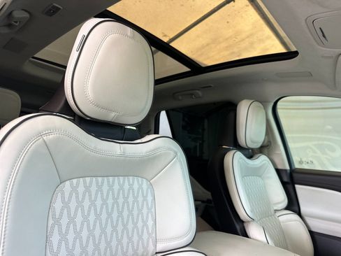 Certified 2023 Lincoln Aviator Black Label AWD/4WD image 17