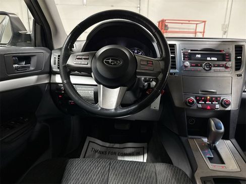 Used 2011 Subaru Outback 2.5i Premium image 19
