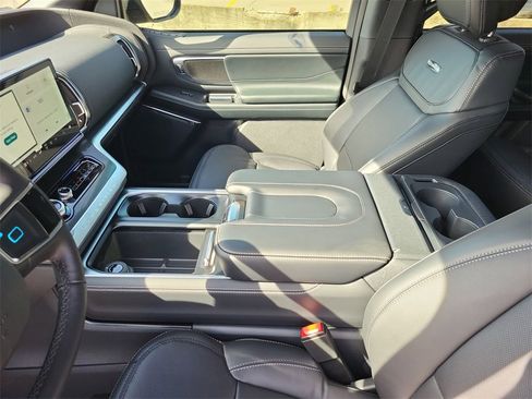 New 2026 Ford Expedition Platinum w/ Stealth Appearance Package image 22