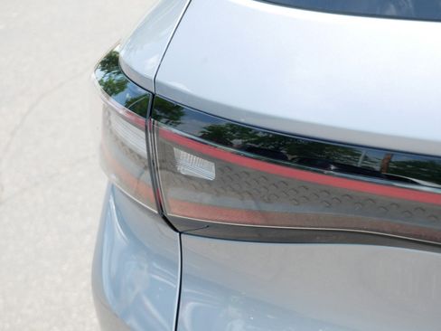 Certified 2024 Volkswagen ID.4 Pro AWD/4WD image 17