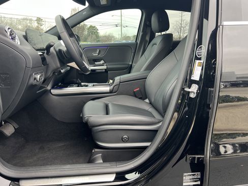 Certified 2025 Mercedes-Benz GLA 250 image 16