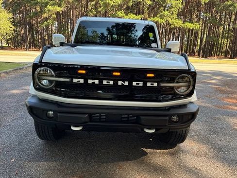 Used 2024 Ford Bronco Outer Banks AWD/4WD image 8