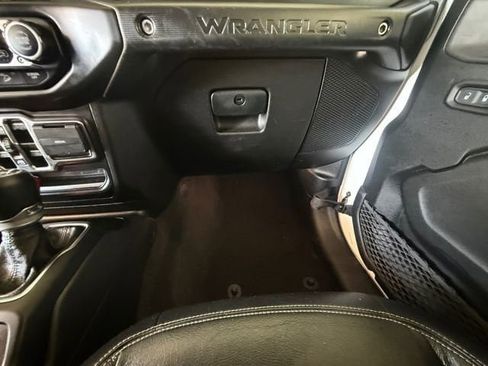 Used 2020 Jeep Wrangler Unlimited Sport AWD/4WD image 23