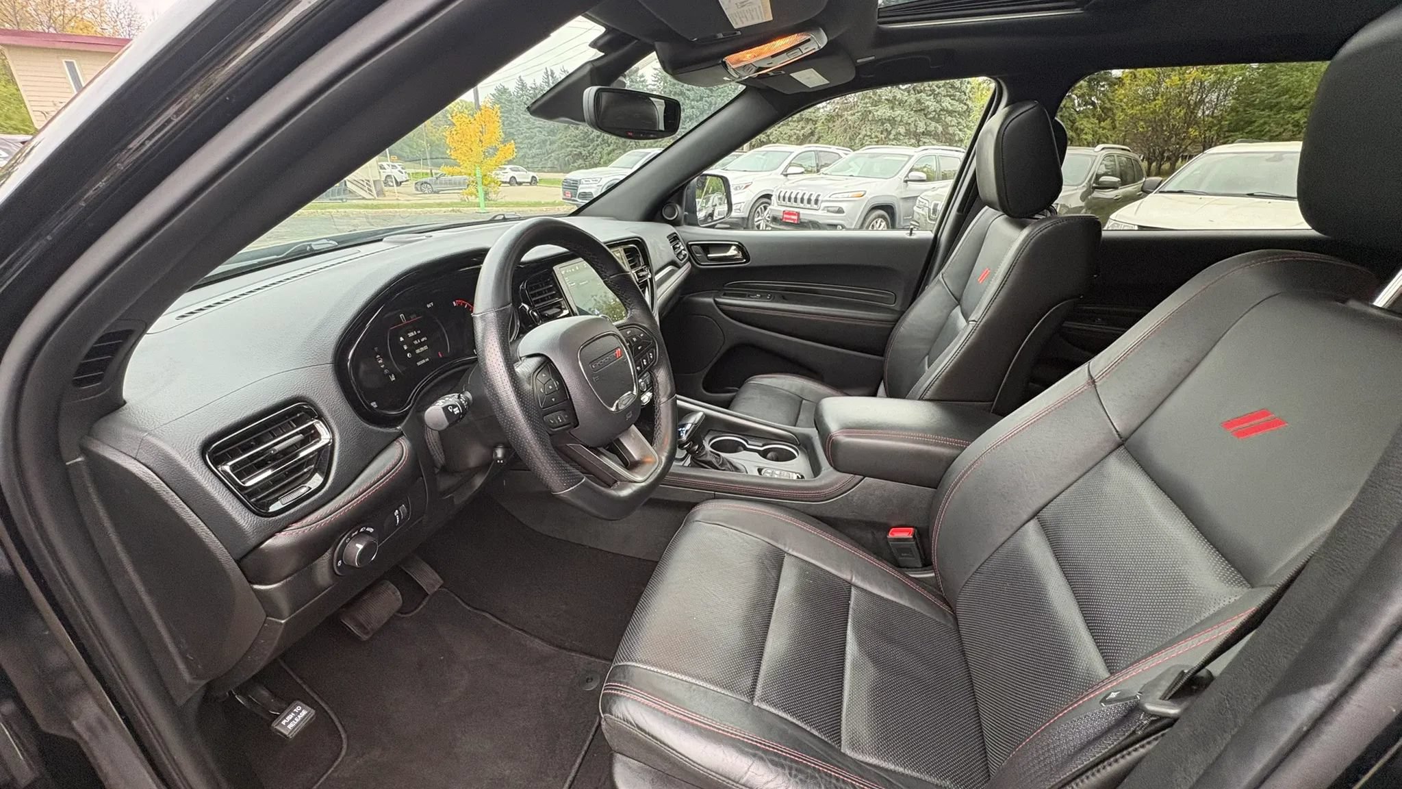 Used 2025 Dodge Durango GT AWD/4WD image 6