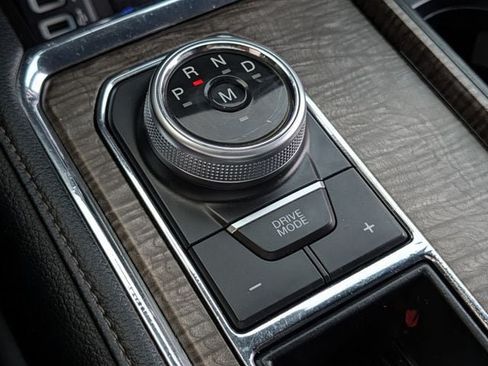 Used 2019 Ford Expedition Limited w/ Equipment Group 302A RWD image 19