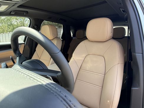 New 2026 Porsche Cayenne S AWD/4WD image 5