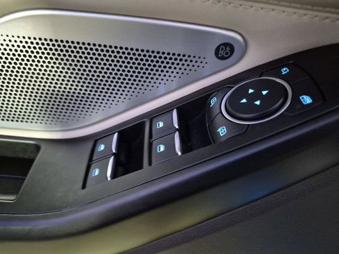 Certified 2020 Ford Explorer Platinum w/ Premium Technology Package image 18