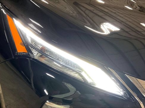 Used 2023 Nissan Rogue SV w/ SV Premium B Package AWD/4WD image 27