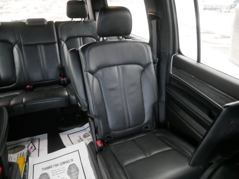 Used 2022 Jeep Wagoneer Series III w/ Rear Seat Video Group 1 image 14