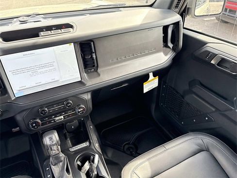 New 2025 Ford Bronco Big Bend image 15