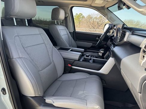 Used 2024 Toyota Tundra Limited image 30