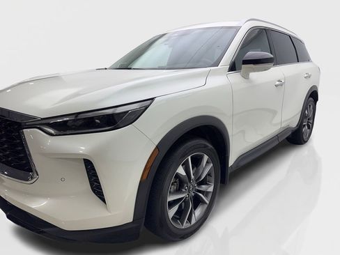 Used 2023 INFINITI QX60 Luxe w/ Performance Audio Package image 11